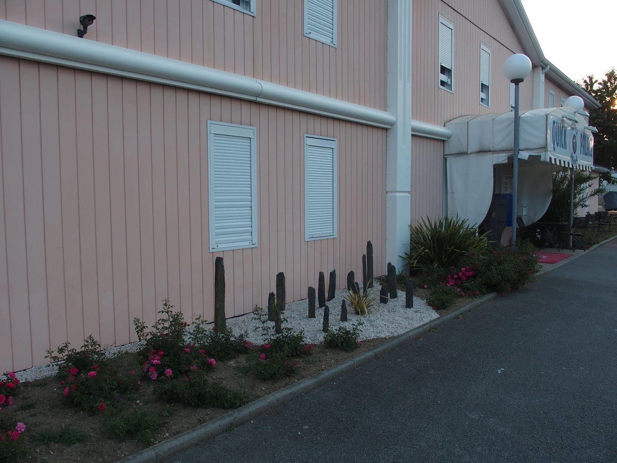 Quick Palace Vannes Exterior foto